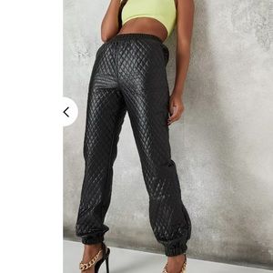 🆕 MISSGUIDED BLACK QUILTED PLEATHER JOGGERS (NWT)